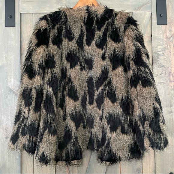 Urban Outfitters Ladakh ‘Pepe’ Faux Fur Jacket - Picture 4 of 16